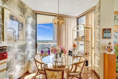 Comprar apartamento en Hamptons West 615