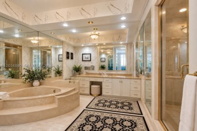 Comprar apartamento en Hamptons West 615