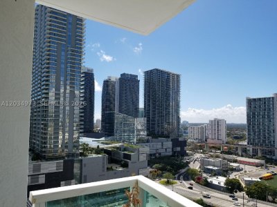 Comprar apartamento no Brickell on the River North 2205
