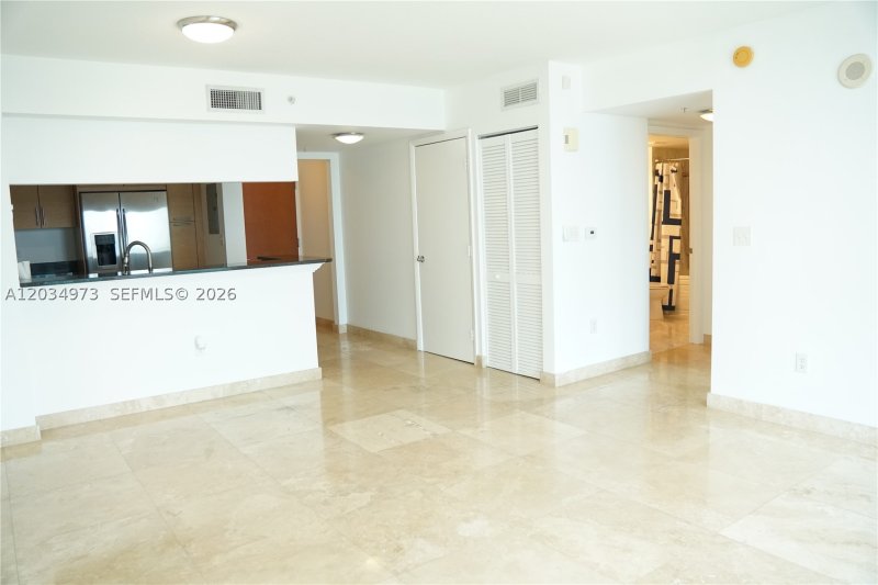 Comprar apartamento en Brickell on the River North 2205