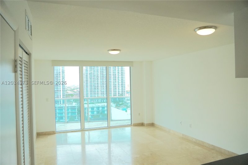 Comprar apartamento en Brickell on the River North 2205