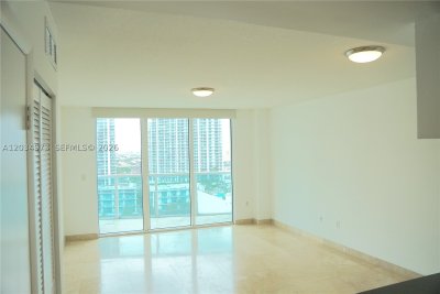 Comprar apartamento en Brickell on the River North 2205