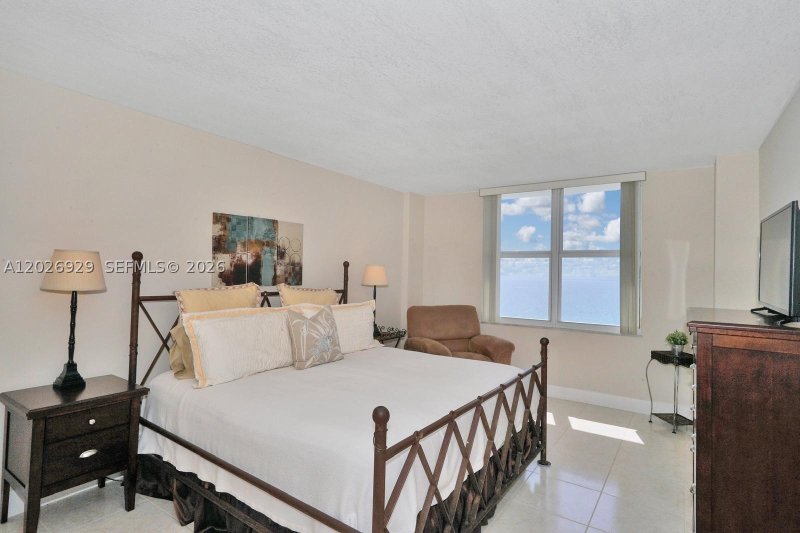 Condo for sale at Sea Air Towers 1216