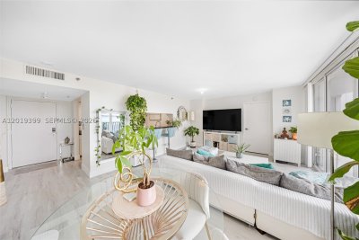 Alquiler de apartamento en Grandview Palace 923