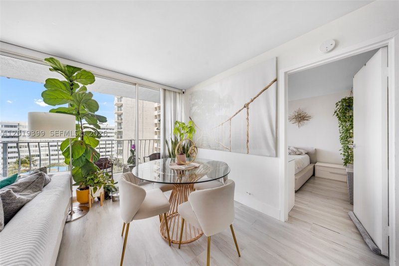 Apartment for rent at Grandview Palace 923