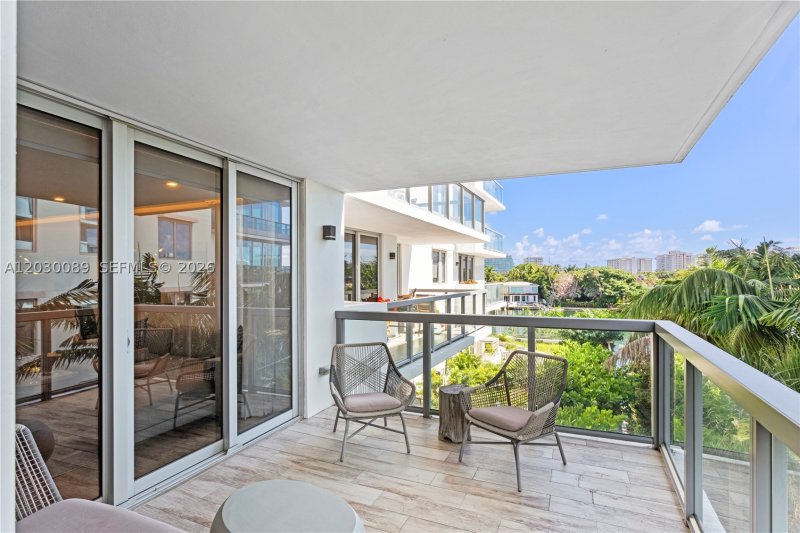 Condo for sale at The Ivory 407