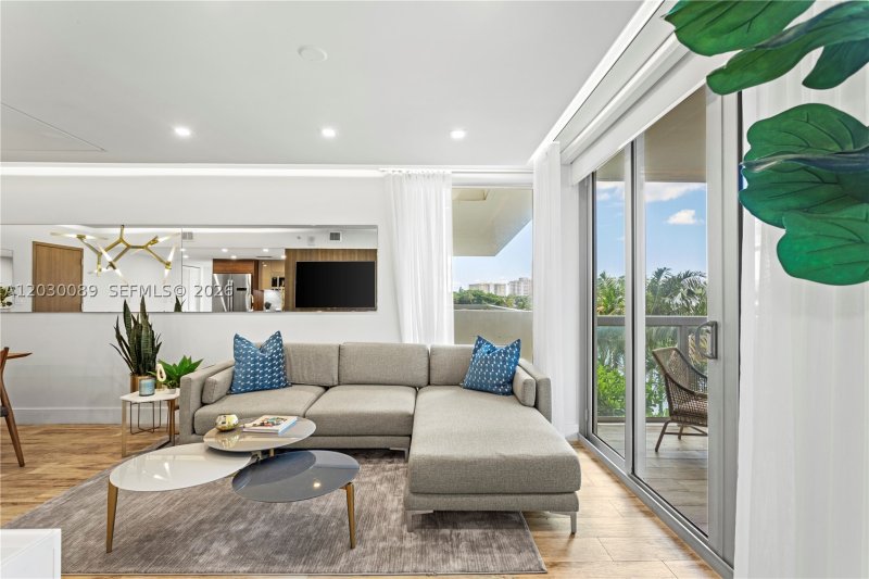Condo for sale at The Ivory 407
