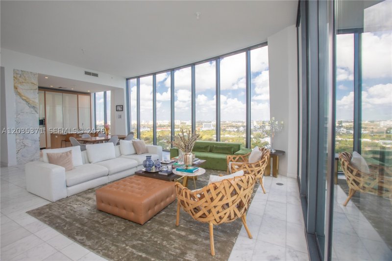 Comprar apartamento en Two Park Grove 20D