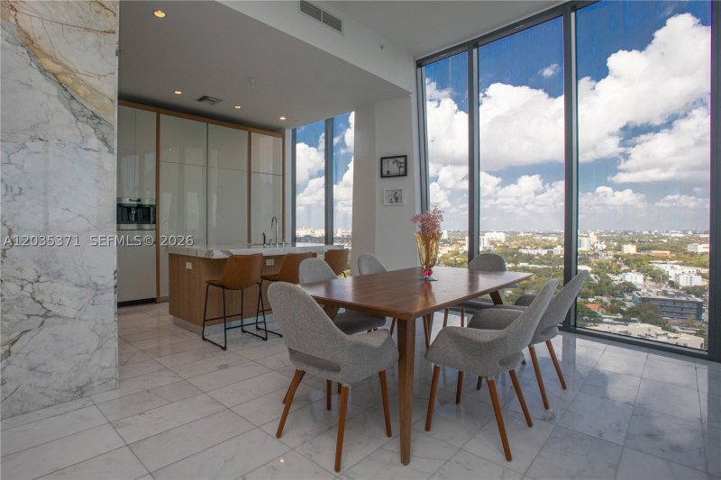 Comprar apartamento en Two Park Grove 20D