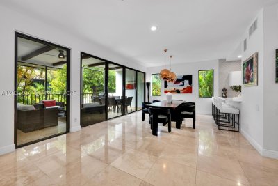 apartamentos en venta en L Hermitage Coconut Grove