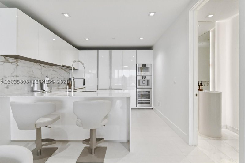 Apartment for rent at Oceana Bal Harbour 305