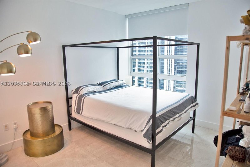 Apartment for rent at The Plaza Tower II 3007
