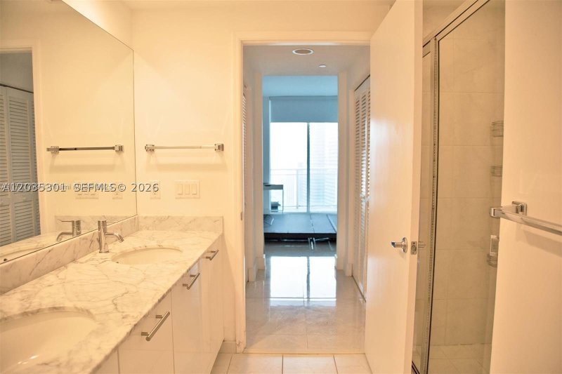 Apartment for rent at The Plaza Tower II 3007