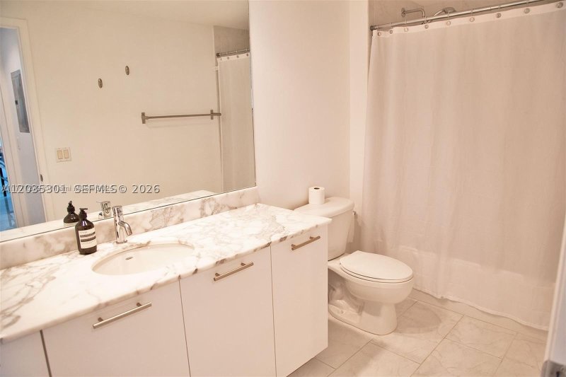 Apartment for rent at The Plaza Tower II 3007