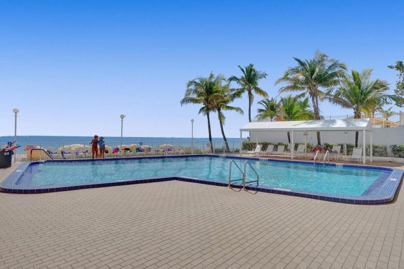 Condo for sale at Ocean Summit 310