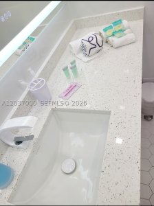 Comprar apartamento en Bayshore Yacht Tennis Club 1011