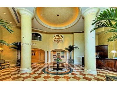 Comprar apartamento no Turnberry Village South 218