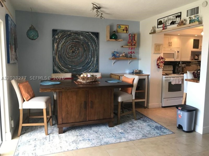 Condo for sale at Bakers Towers 305