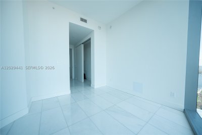 Comprar apartamento no Una Residences at Brickell 2103