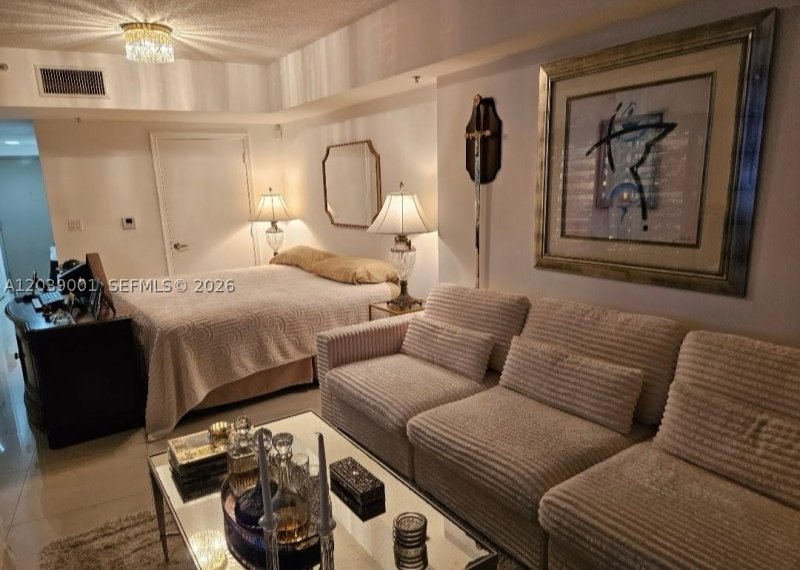 Comprar apartamento en Opera Tower 3907