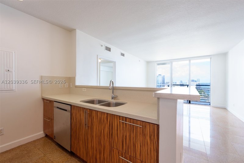 Alquiler de apartamento en One Miami East Tower 4122