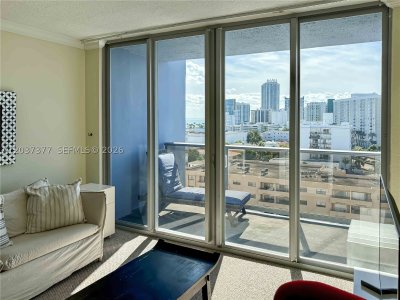 401 Blu Apt #1010