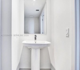 Comprar apartamento en Hyde Beach House R1206