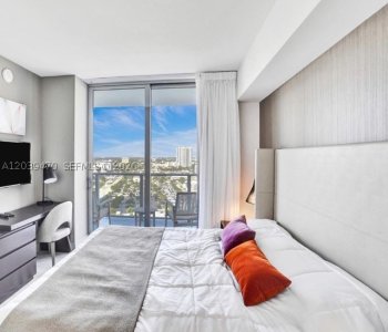 Comprar apartamento en Hyde Beach House R1206