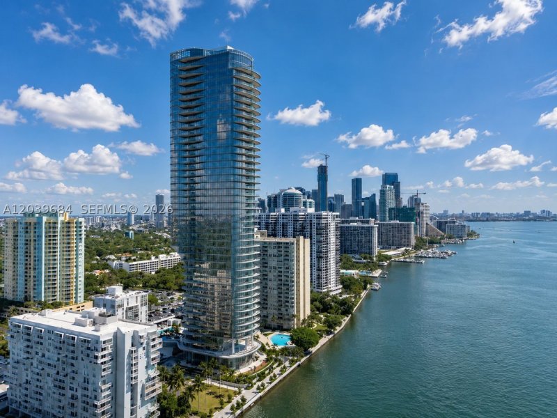 Alquiler de apartamento en Una Residences at Brickell 1503