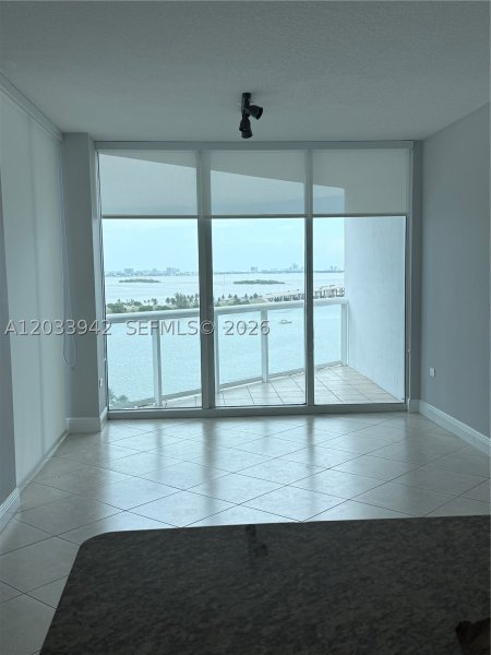 Apartment for rent at Platinum Condo 1504