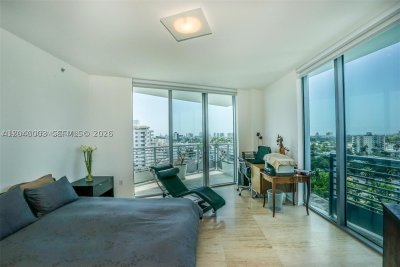 Comprar apartamento no Capri Marina Grande 1103
