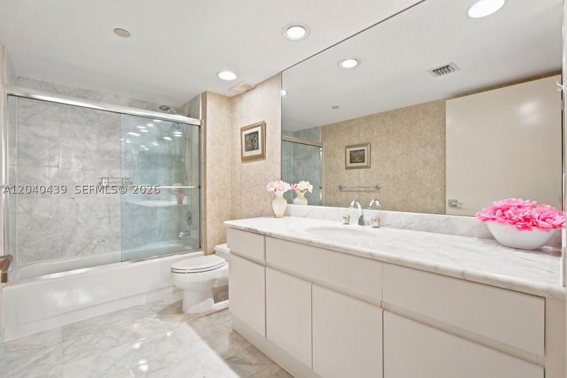 Aluguel de apartamento no Oceania 2 OS21/26(11B)