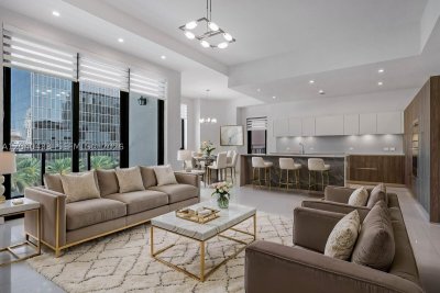 Giralda Place Apt #6C