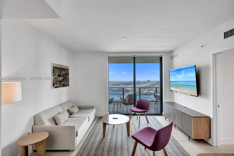 Condo for sale at Natiivo Gale Miami Hotel & Residences 3916
