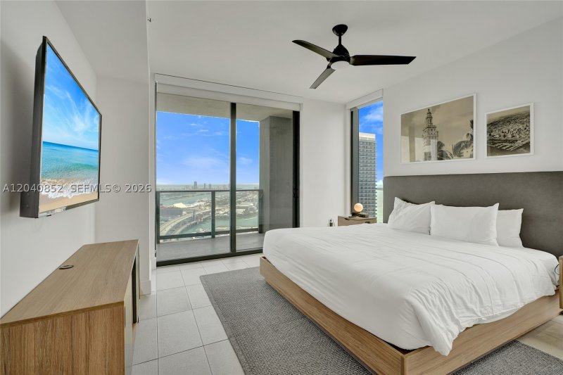 Condo for sale at Natiivo Gale Miami Hotel & Residences 3916
