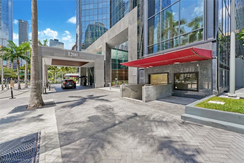 Comprar apartamento no The Club At Brickell Bay 1270-A-D