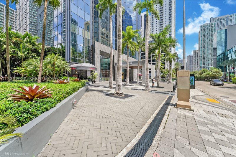 Comprar apartamento no The Club At Brickell Bay 1270-A-D