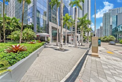 Comprar apartamento no The Club At Brickell Bay 1270-A-D