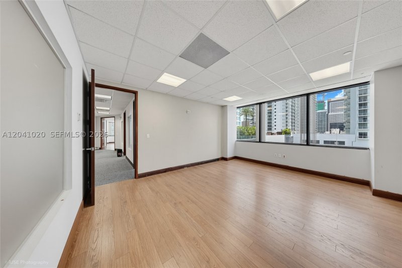 Comprar apartamento no The Club At Brickell Bay 1270-A-D