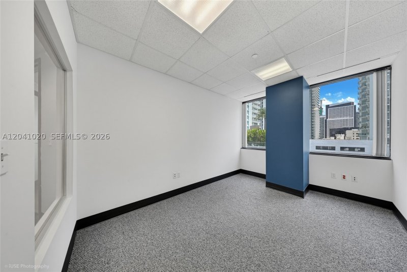 Comprar apartamento no The Club At Brickell Bay 1270-A-D