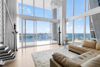 Ten Museum Park Apt #3101