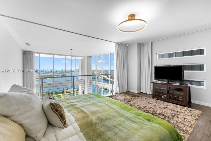 Condo for sale at Ten Museum Park 3101