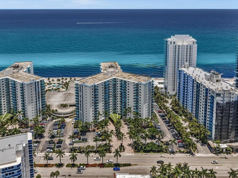 Apartment for rent at Tides Hollywood Beach 3j