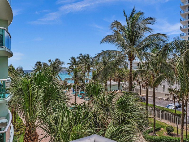 Apartment for rent at Tides Hollywood Beach 3j