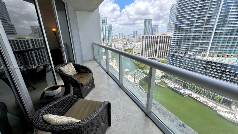 Aluguel de apartamento no Icon Brickell Tower I 2512