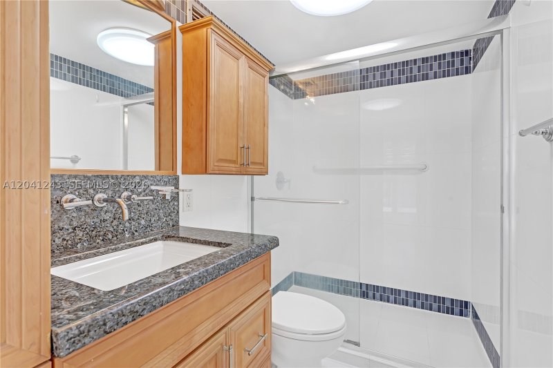 Apartment for rent at Brickell Place III A805