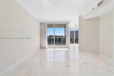 Comprar apartamento en Ocean One 703