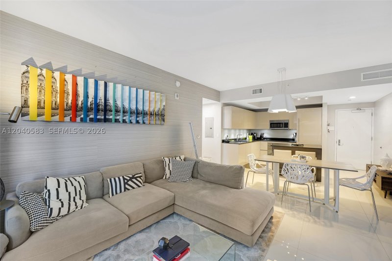 Apartment for rent at 1010 Brickell 3007