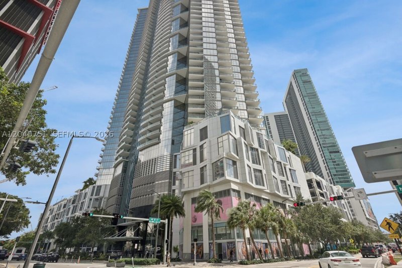 Alquiler de apartamento en Paramount Miami WorldCenter 1711