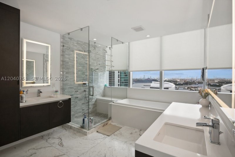 Alquiler de apartamento en Paramount Miami WorldCenter 1711